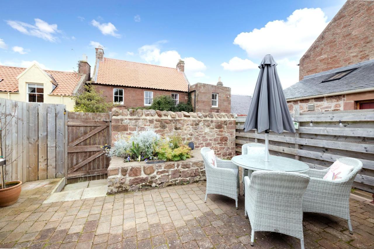 Holiday home 2 Bed Haywood With Garden *